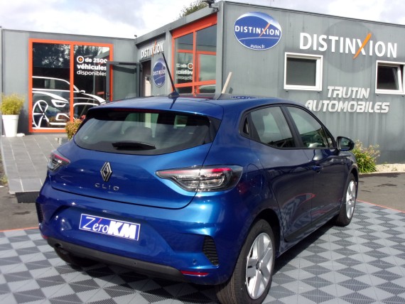 RENAULT Clio V Clio 0km bleu Iron-005.jpg